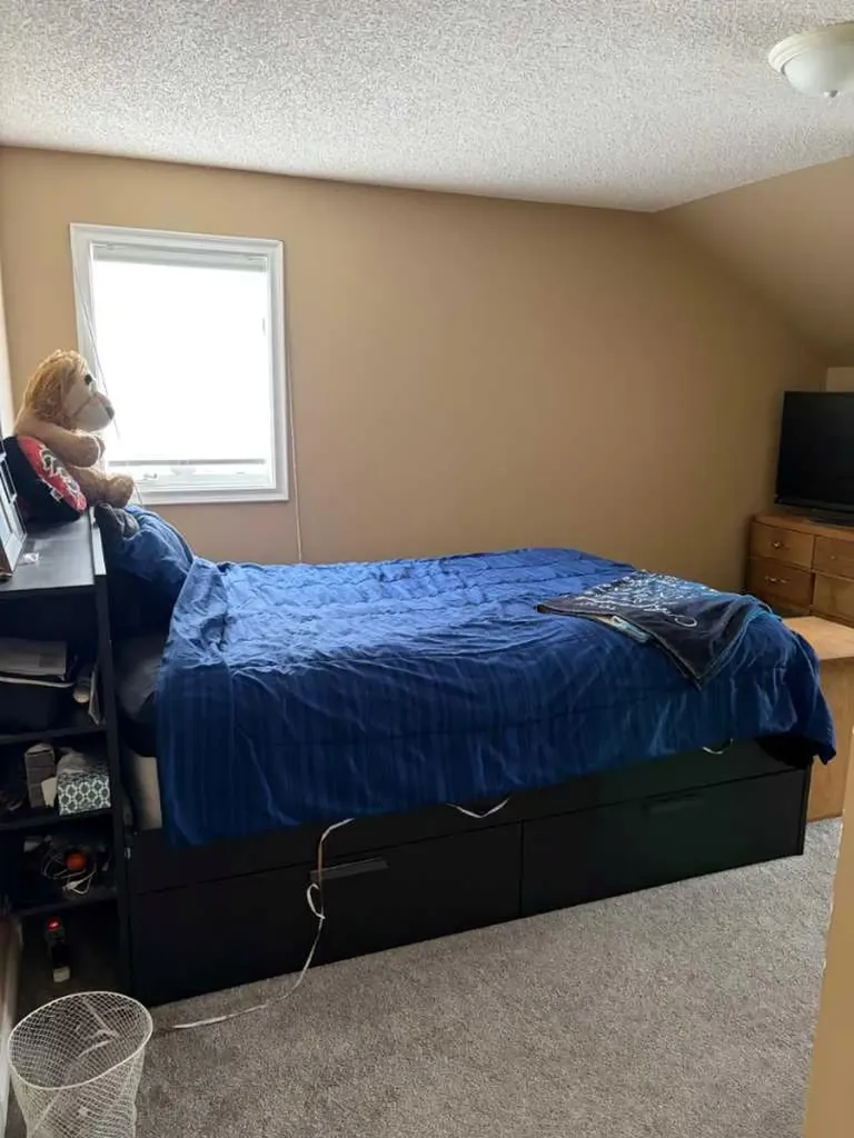 1065 East Chestermere Drive Chestermere AB T1X 1A9