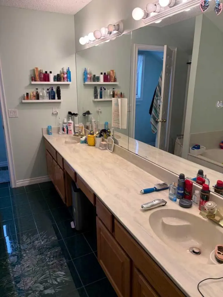 1065 East Chestermere Drive Chestermere AB T1X 1A9