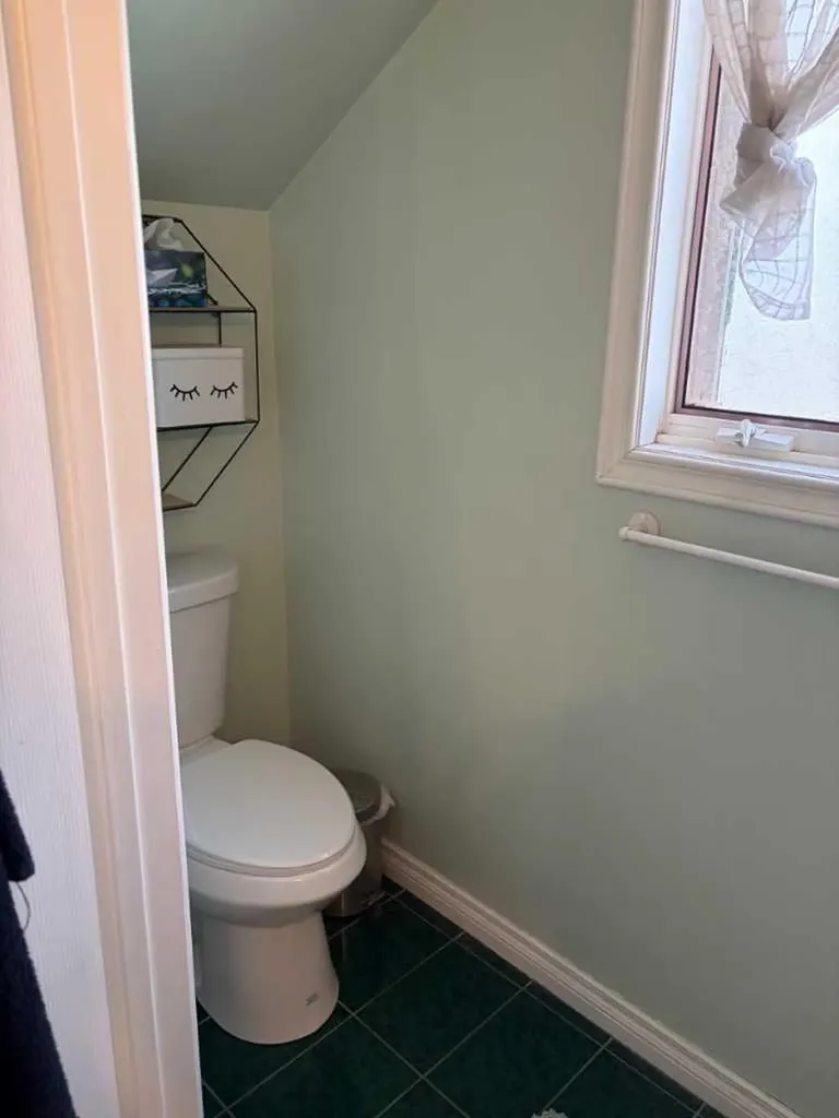 1065 East Chestermere Drive Chestermere AB T1X 1A9