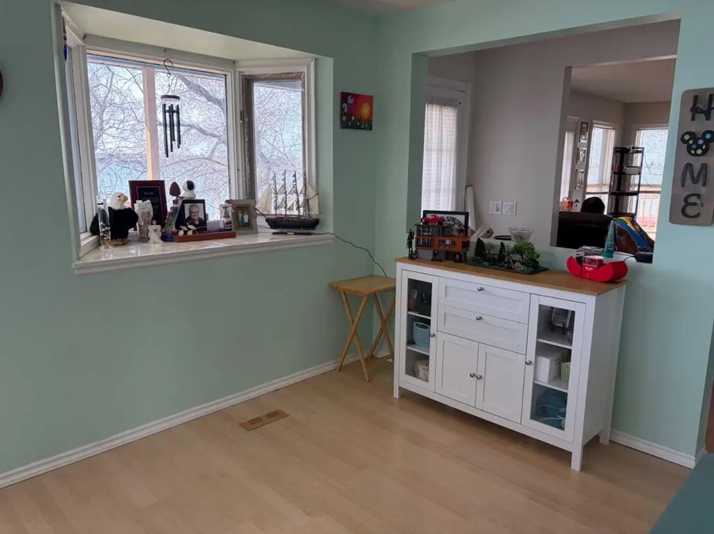 1065 East Chestermere Drive Chestermere AB T1X 1A9
