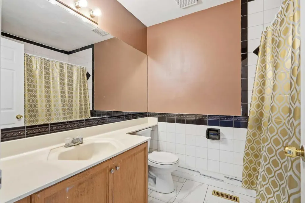 285 Fresno Place NE Calgary AB T1Y 6Y3