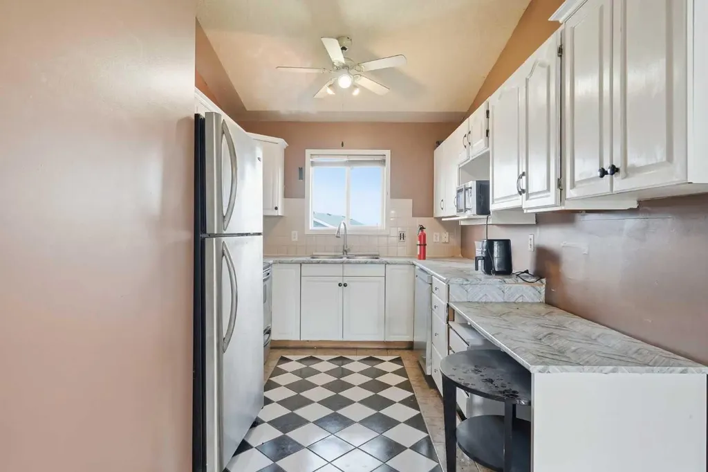 285 Fresno Place NE Calgary AB T1Y 6Y3