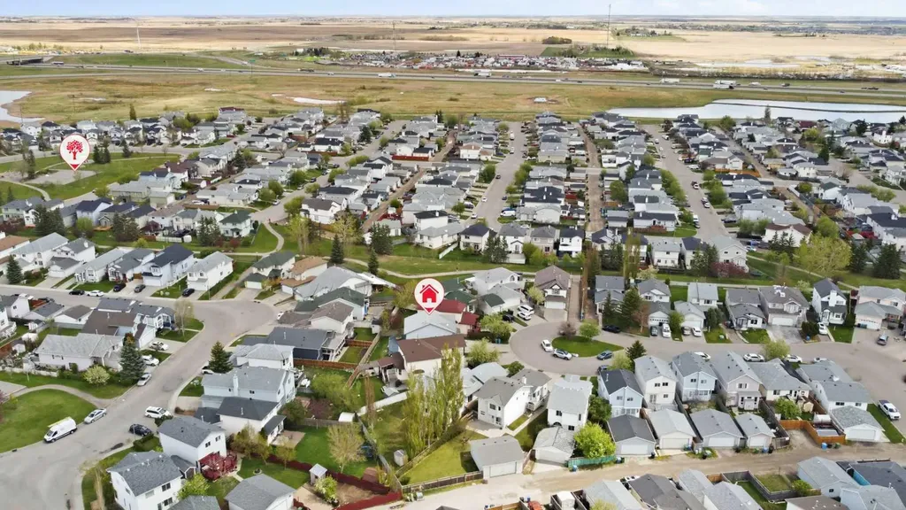285 Fresno Place NE Calgary AB T1Y 6Y3