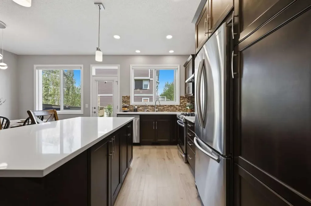 58 Kingfisher Crescent SE Airdrie AB T4A 0X5