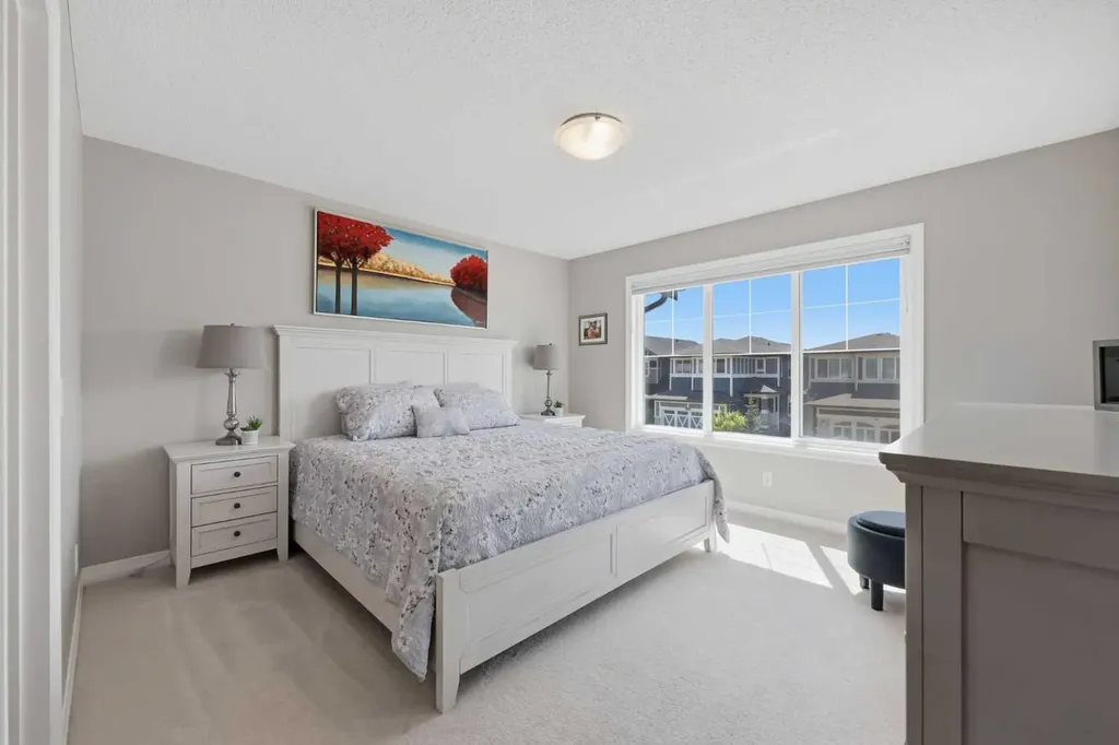 58 Kingfisher Crescent SE Airdrie AB T4A 0X5