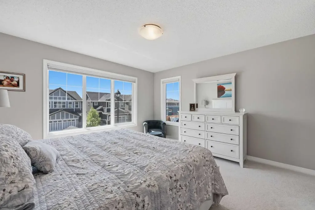 58 Kingfisher Crescent SE Airdrie AB T4A 0X5
