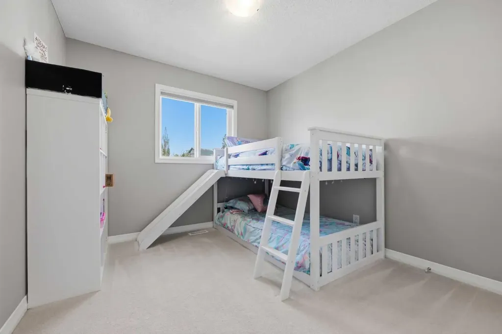 58 Kingfisher Crescent SE Airdrie AB T4A 0X5