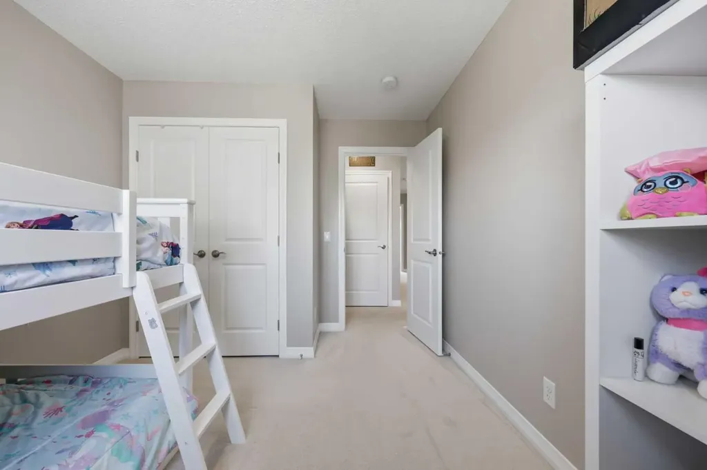 58 Kingfisher Crescent SE Airdrie AB T4A 0X5