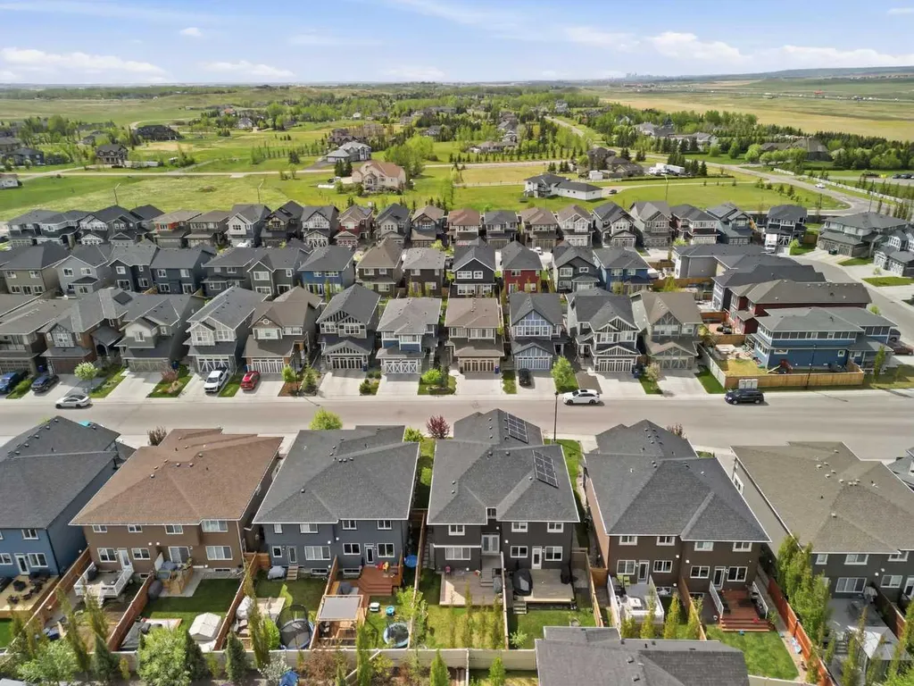58 Kingfisher Crescent SE Airdrie AB T4A 0X5