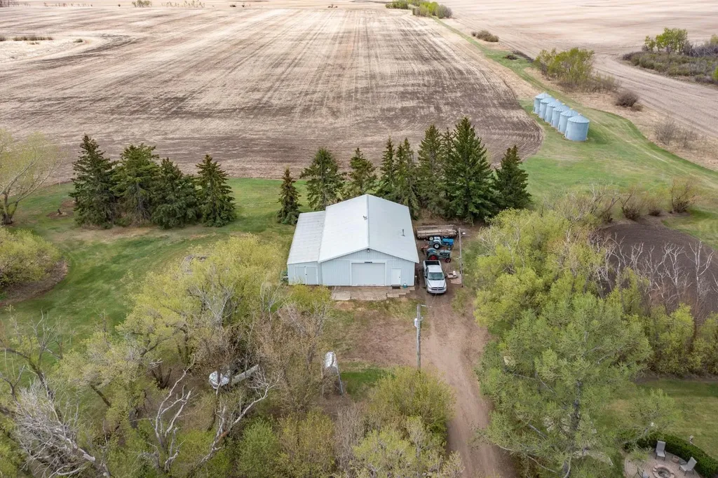42377 Range Road 151 Rural Flagstaff County AB T0B 1N0