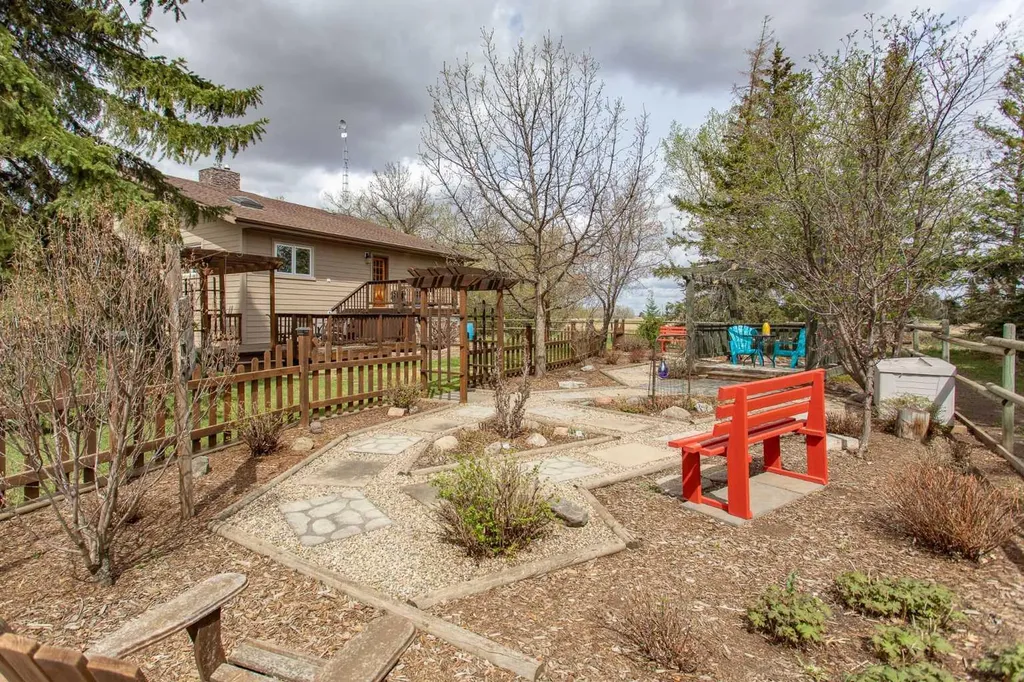 42377 Range Road 151 Rural Flagstaff County AB T0B 1N0