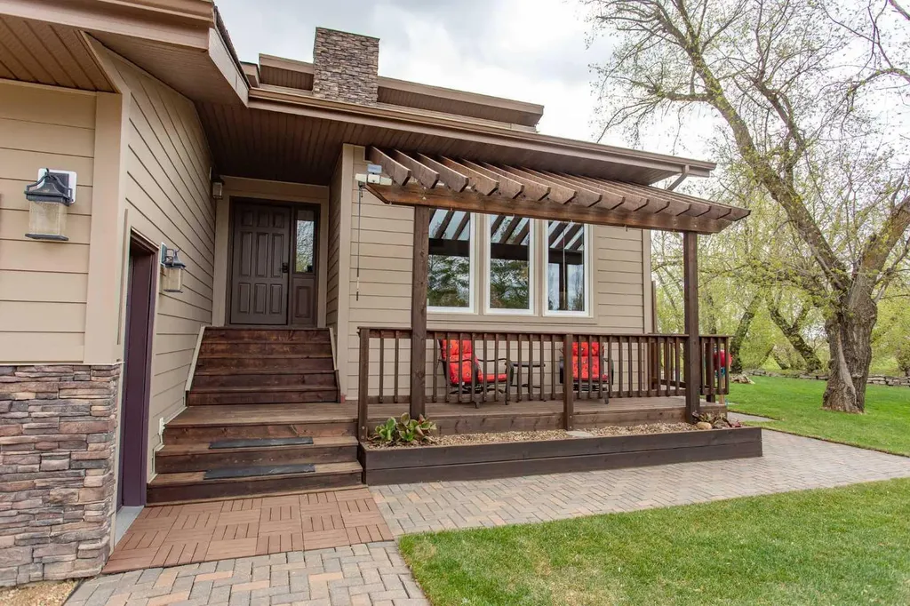 42377 Range Road 151 Rural Flagstaff County AB T0B 1N0