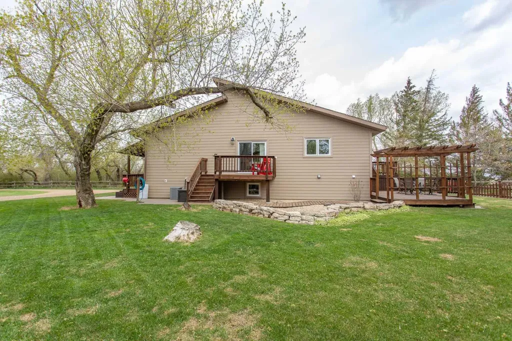 42377 Range Road 151 Rural Flagstaff County AB T0B 1N0