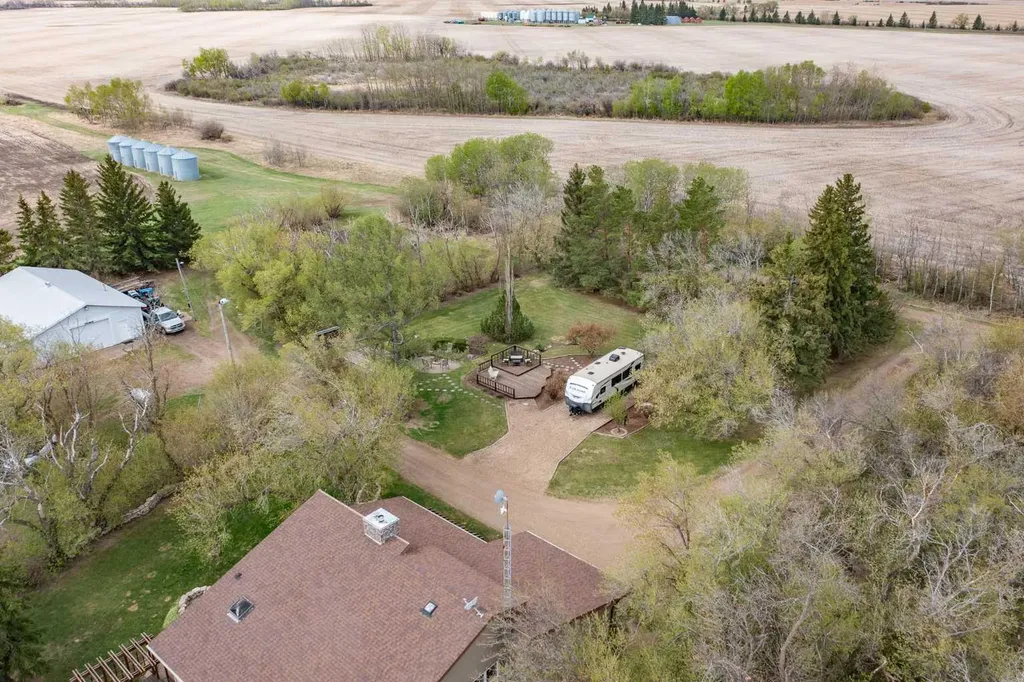 42377 Range Road 151 Rural Flagstaff County AB T0B 1N0