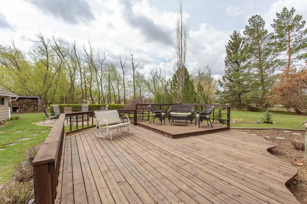 42377 Range Road 151 Rural Flagstaff County AB T0B 1N0
