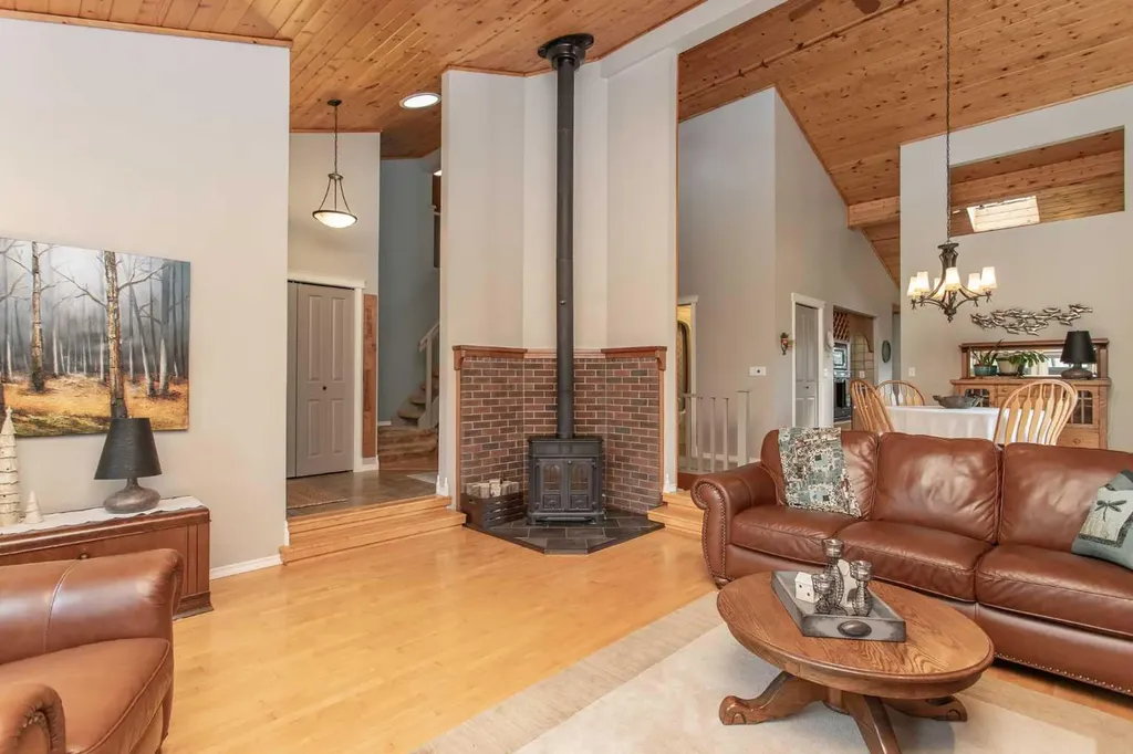 42377 Range Road 151 Rural Flagstaff County AB T0B 1N0
