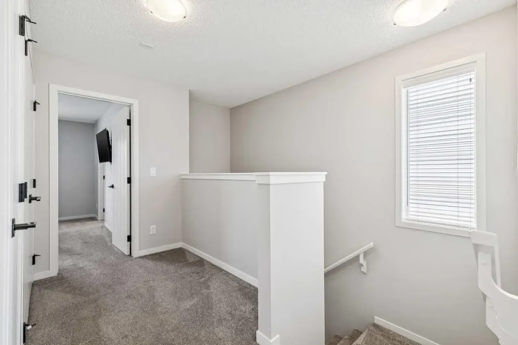 43 Willow Crescent Okotoks AB T1S 5S1