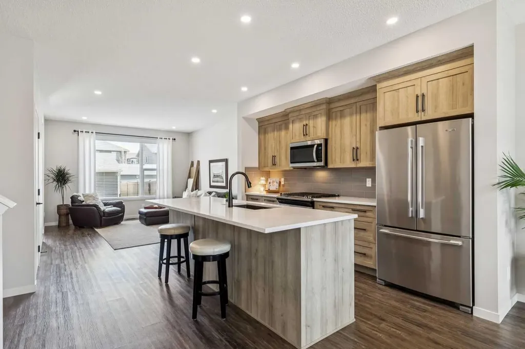 43 Willow Crescent Okotoks AB T1S 5S1