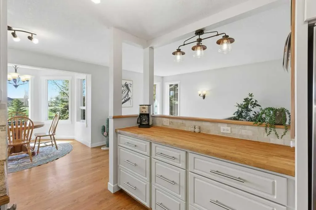 71 Green Meadow Drive Strathmore AB T1P 1L3
