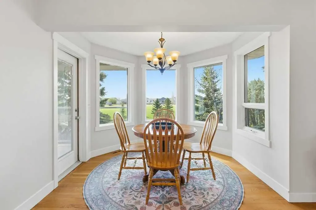 71 Green Meadow Drive Strathmore AB T1P 1L3