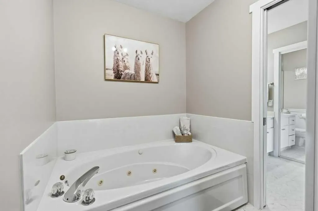 71 Green Meadow Drive Strathmore AB T1P 1L3