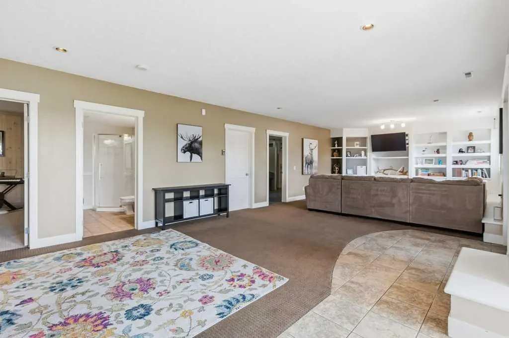 71 Green Meadow Drive Strathmore AB T1P 1L3