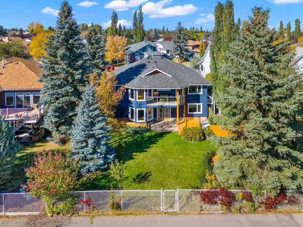 71 Green Meadow Drive Strathmore AB T1P 1L3