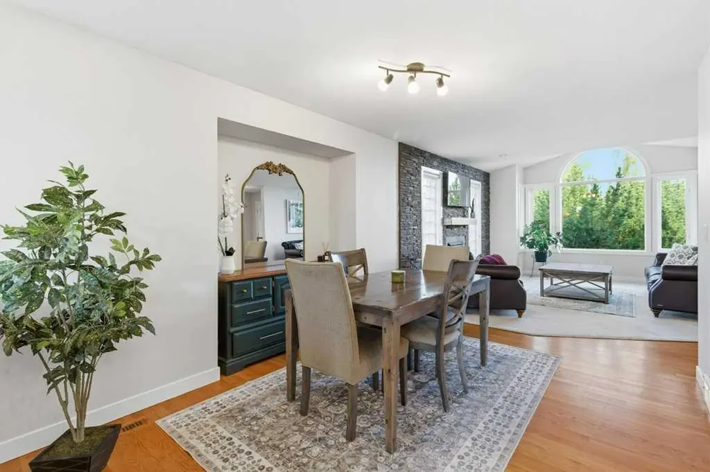 71 Green Meadow Drive Strathmore AB T1P 1L3