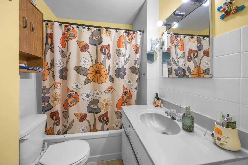 2520 16b Street SW Calgary AB T2T 4L9
