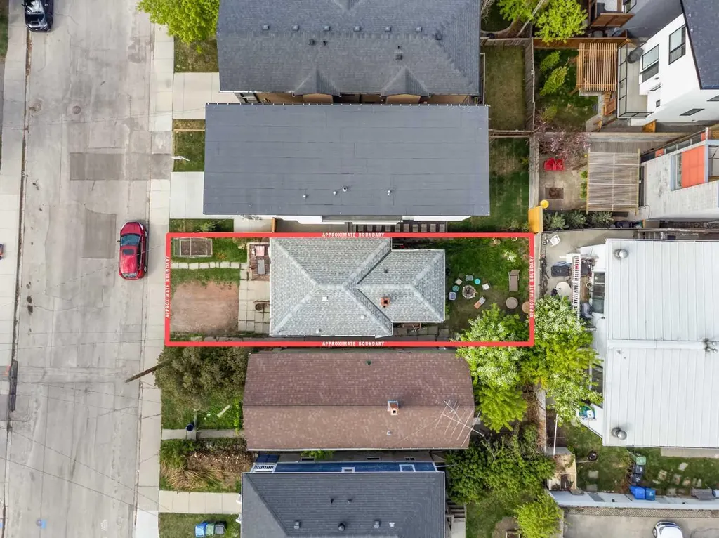 2520 16b Street SW Calgary AB T2T 4L9