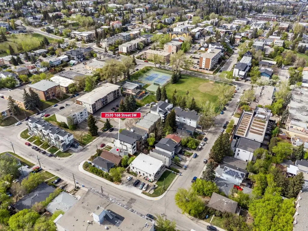 2520 16b Street SW Calgary AB T2T 4L9