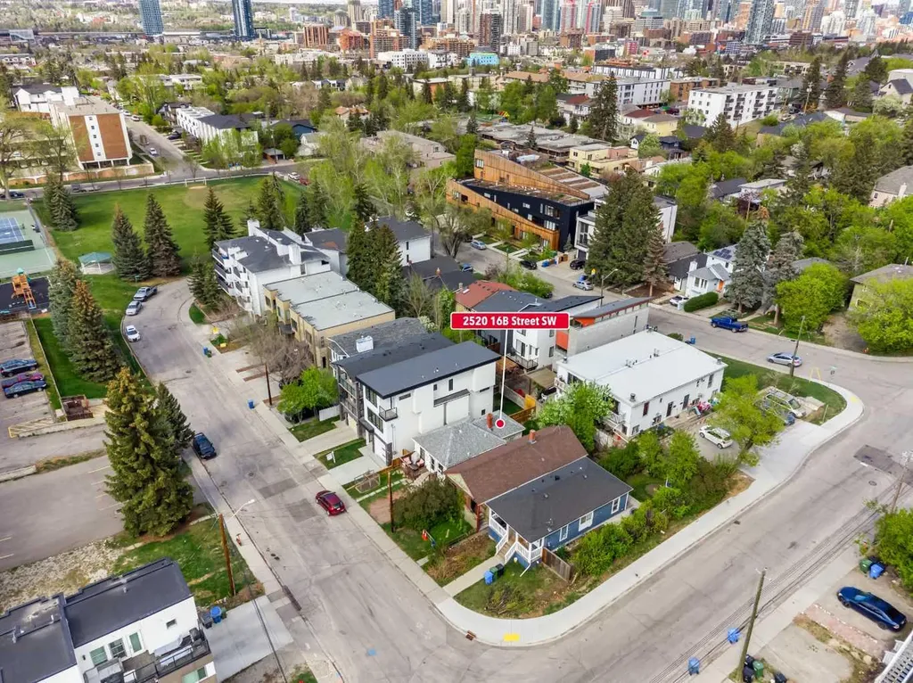 2520 16b Street SW Calgary AB T2T 4L9