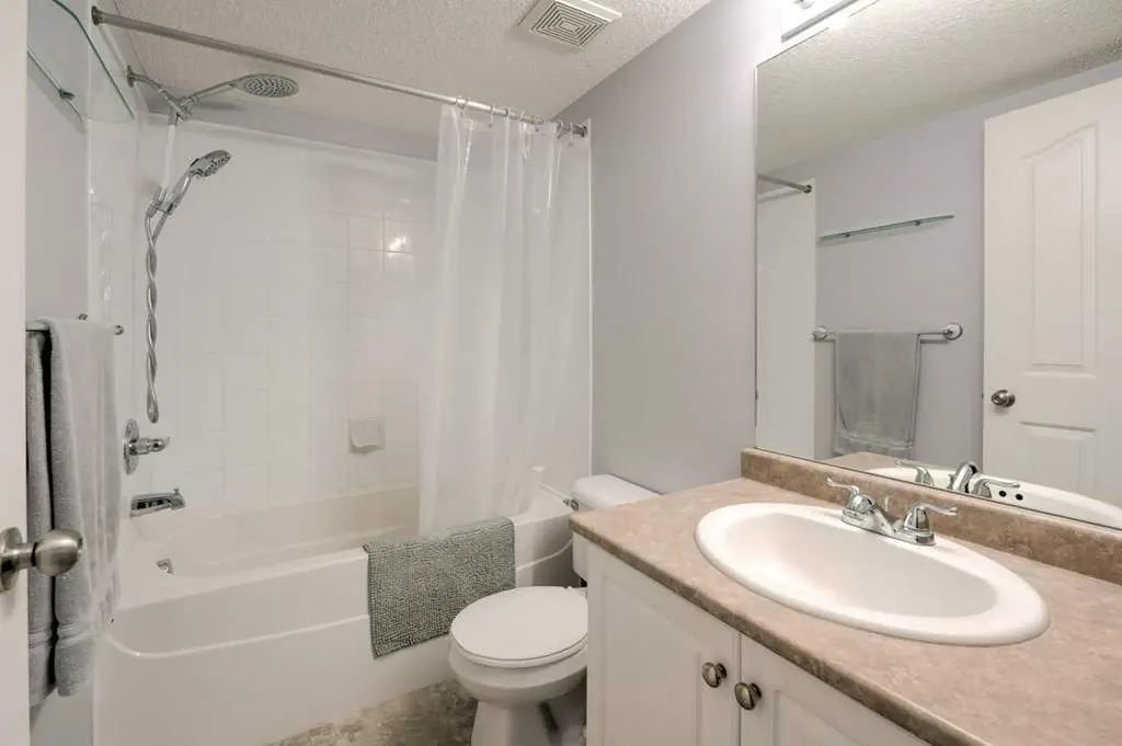 3000 Citadel Meadow Point NW Calgary AB T3G 5N5