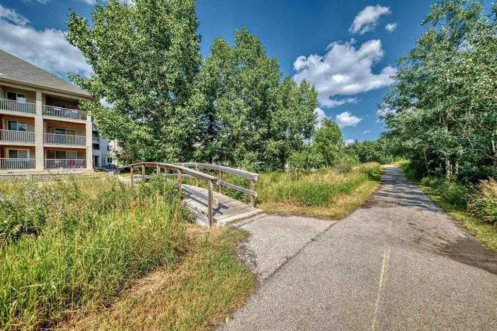 3000 Citadel Meadow Point NW Calgary AB T3G 5N5