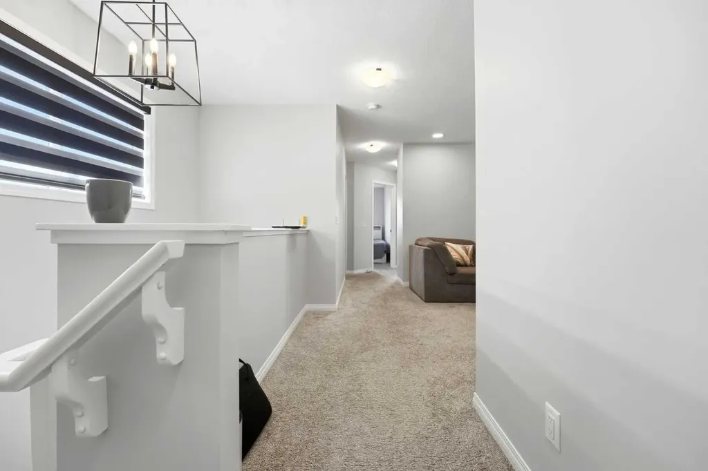 121 Carringvue Park NW Calgary AB T3P 1L1