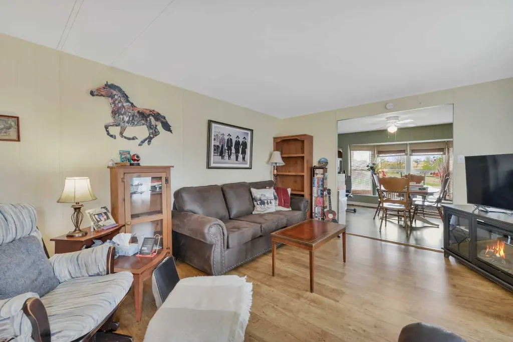 157 Railway Avenue S Big Valley AB T0J 0G0