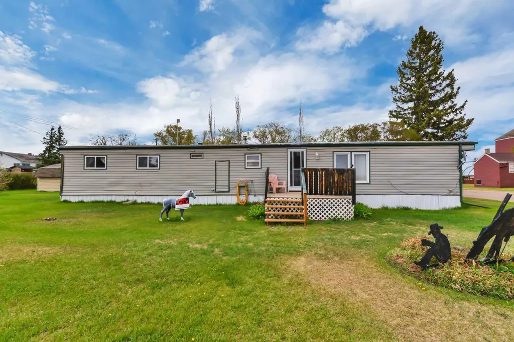 157 Railway Avenue S Big Valley AB T0J 0G0