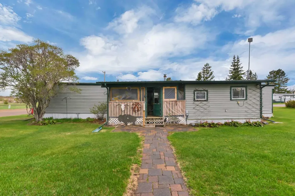 157 Railway Avenue S Big Valley AB T0J 0G0