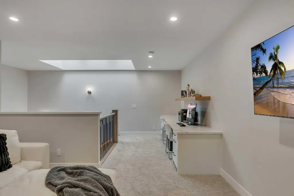 100 Elkton Close SW Calgary AB T3H 1W6