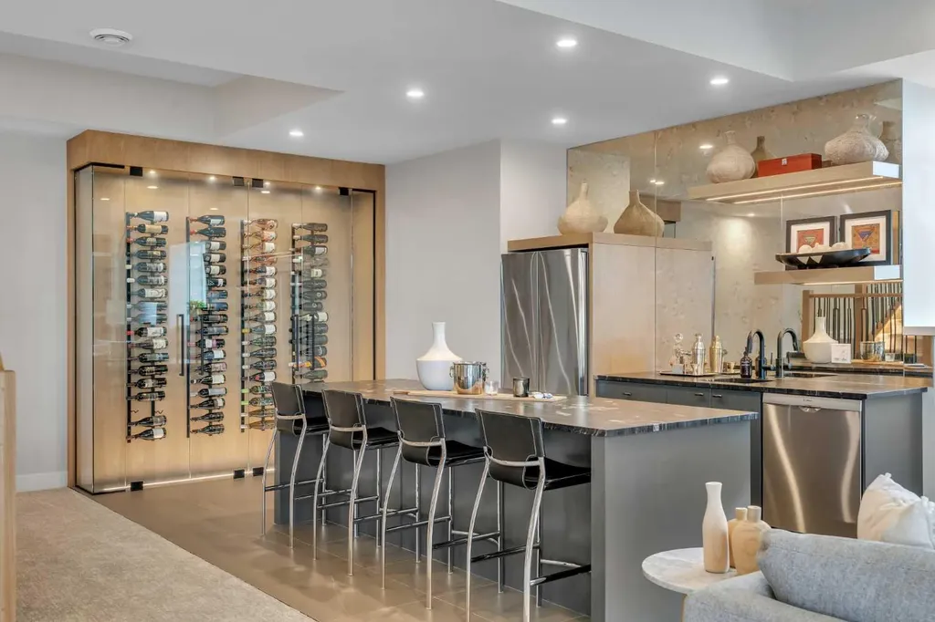 100 Elkton Close SW Calgary AB T3H 1W6