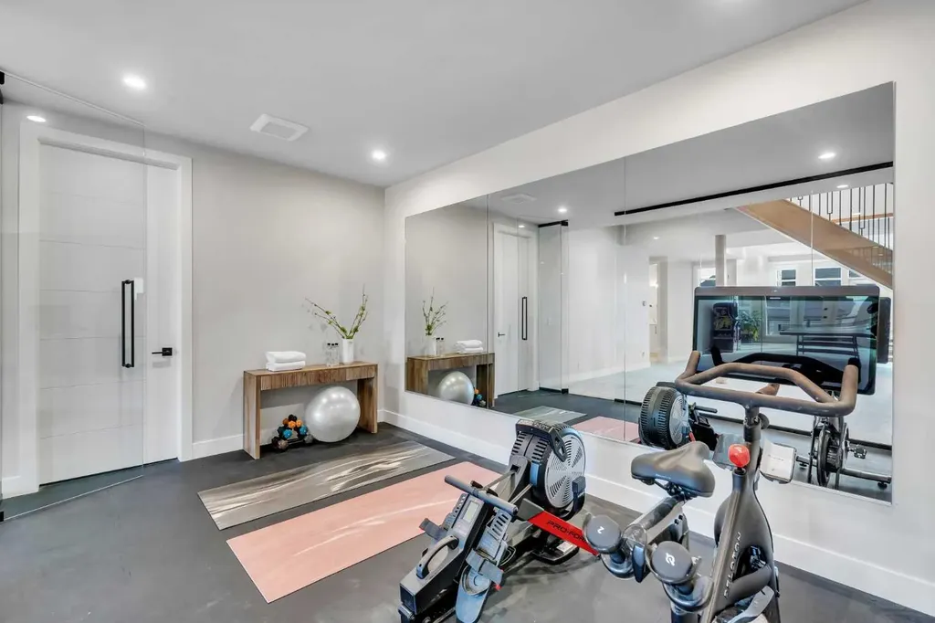100 Elkton Close SW Calgary AB T3H 1W6