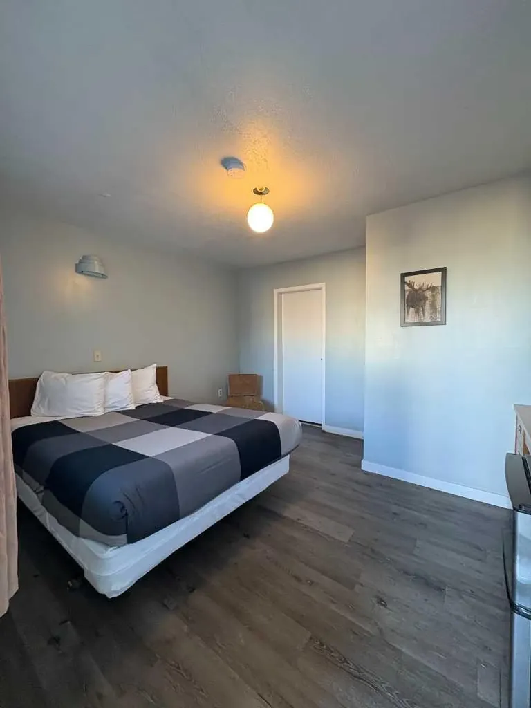 848 Main Street Cardston AB T0K 0K0