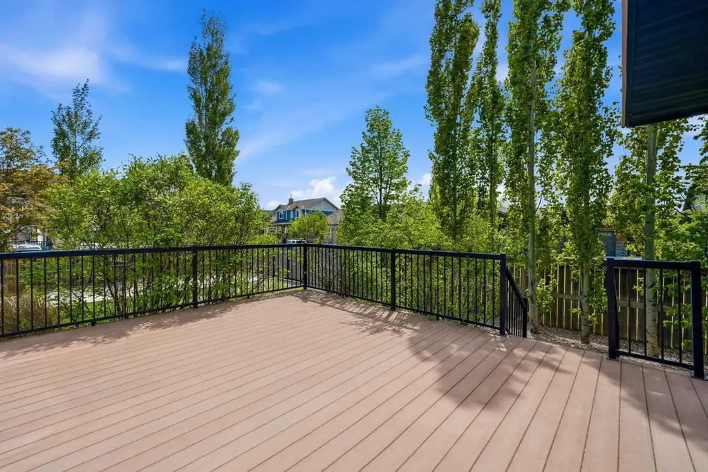 68 Mckinnon Street Langdon AB T0J 1X2
