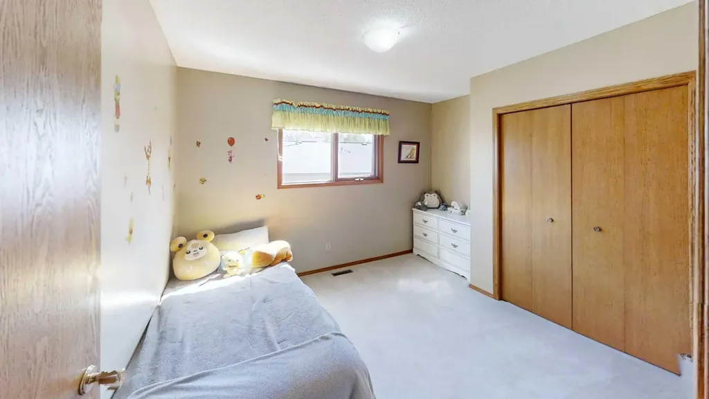 85 Cayuga Crescent W Lethbridge AB T1K 5H4