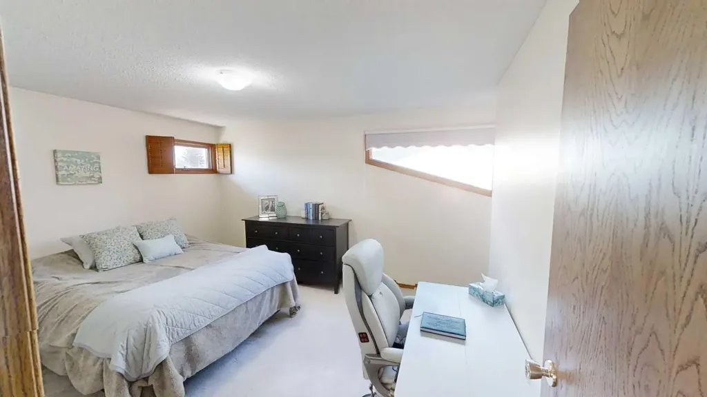 85 Cayuga Crescent W Lethbridge AB T1K 5H4