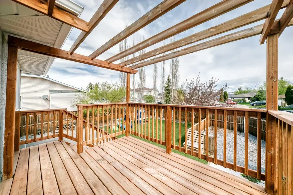 26 Green Meadow Drive Strathmore AB T1P 1H3