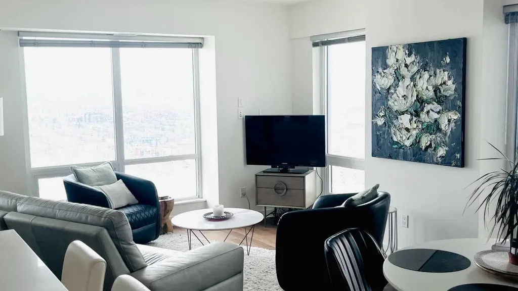 930 6 Avenue SW Calgary AB T2P 1J3
