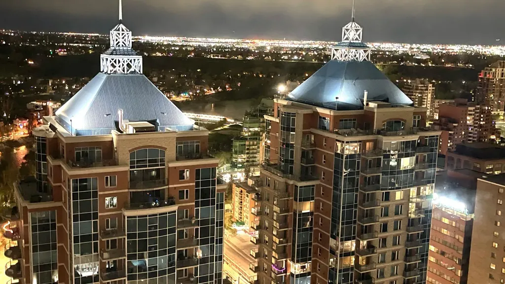 930 6 Avenue SW Calgary AB T2P 1J3