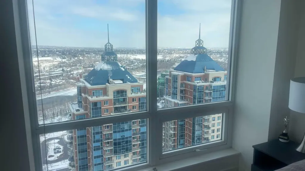 930 6 Avenue SW Calgary AB T2P 1J3