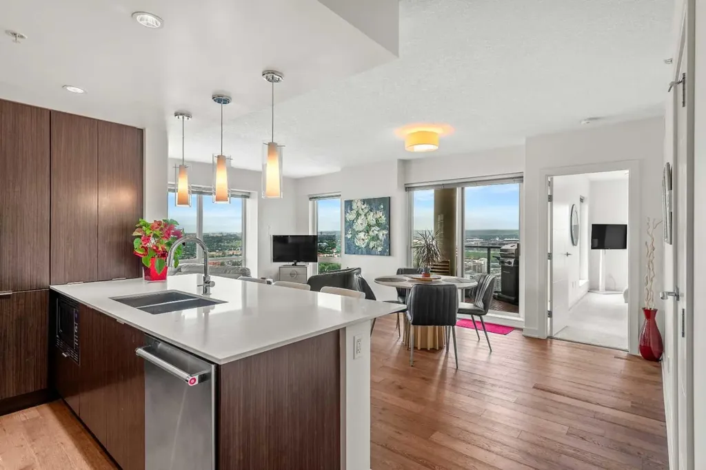 930 6 Avenue SW Calgary AB T2P 1J3